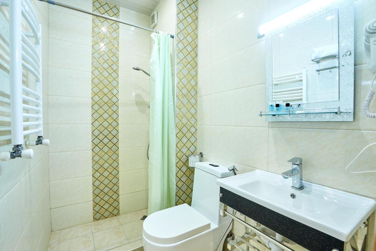 Hotel Diadema Tiflis Exterior foto